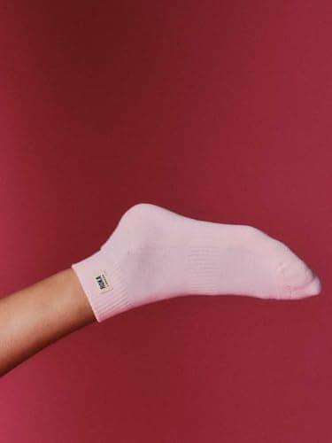 ROKA London Wembley Socks – Soft Breathable Everyday Socks – Soft Breathable Stretch Comfort Casual Trainer Socks for Work, Travel & Daily Wear (Transcendent Pink) — view 2