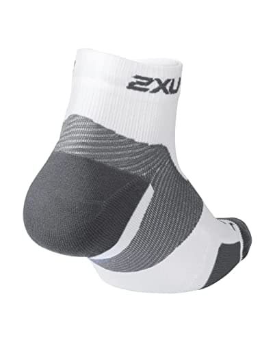 2XU Unisex Vectr Light Cush 1/4 Crew Sock White/Grey S — view 3