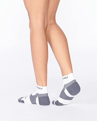 2XU Unisex Vectr Light Cush 1/4 Crew Sock White/Grey S — view 4