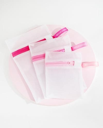 Brushworks Beauty Wash Bag Set – 3 Pack Mesh Laundry Bags for Makeup Remover Pads & Cloths – Reusable, Durable, Travel-Friendly, Vegan & Cruelty-Free — view 5