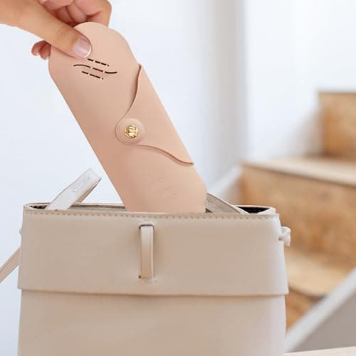 AWINNER Silicone Makeup Brush Holder Travel Cosmetic Bag,Soft Portable Cosmetic Face Brushes Holder with Anti-Fall Out Magnetic Closure, Large Travel Makeup Brush Case, khaki, Modern — view 6