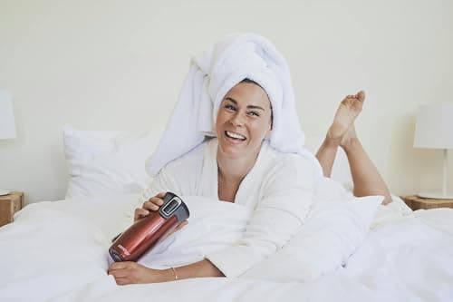 Contigo West Loop Autoseal Travel Mug, Stainless Steel Thermal Mug, Vacuum Flask, Leakproof Tumbler, Coffee Mug with BPA Easy-Clean Lid, 470 ml, Red — view 2