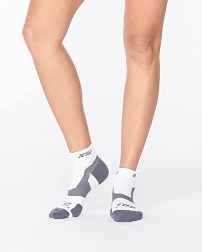 2XU Unisex Vectr Light Cush 1/4 Crew Sock White/Grey S — view 2