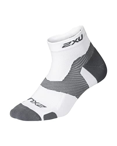 2XU Unisex Vectr Light Cush 1/4 Crew Sock White/Grey S
