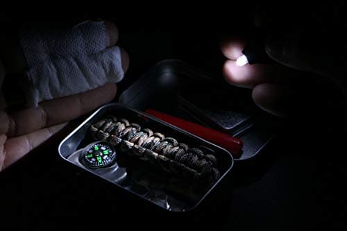 Mini Survival Tin - Pocket-sized tin, loaded with an impressive amount of outdoor survival essentials. UK-made. — view 5