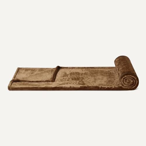 Amazon Basics Soft Fluffy Fleece Throw Blanket, Cosy Not Heated Sofa Throw, 127 x 152 cm, Brown — view 3