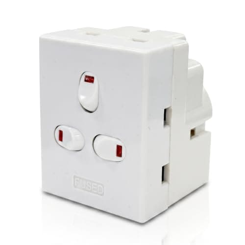 STATUS 3 Way Multi Plug Adapter, UK 3 Pin Multi Plug Adaptor, Individually Switched Fuse, 3WAISB110