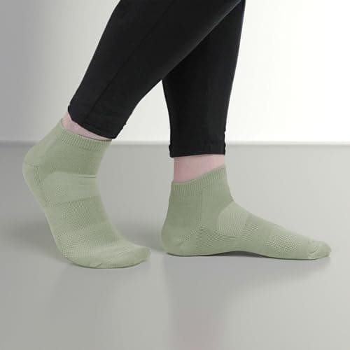 BambooMN Unisex Men's and Women's Rayon from Bamboo Athletic Quarter Crew Sock for Home Travel Work and Sport - Small/Medium - Olive Green - 4 Pairs — view 2