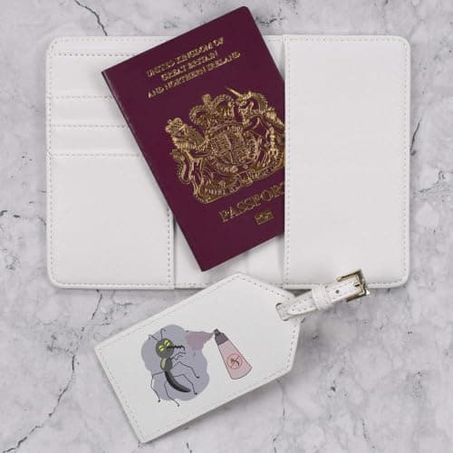 Azeeda 'Bug with Spray' Passport Travel Set - White (PA00035073) — view 3