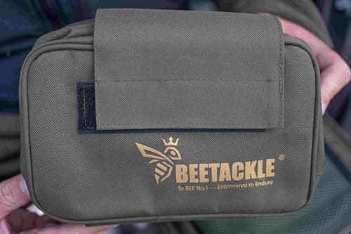 BEETACKLE Bank Wash Bag | Carp Fishing | Long Sessions | Foldable | High Capacity | Easy-Carry | Dry-Wet Separation | Internal Mirror | Hooks for Hanging — view 2
