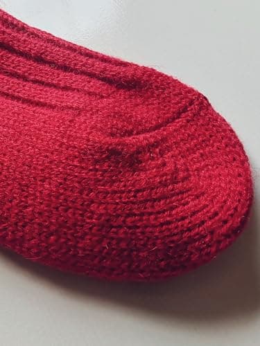 Alpaca Merino Wool Socks – Warm Thermal Winter Socks, Soft, Breathable, Moisture Wicking, Durable, Skin Friendly (UK, Numeric, 6, 8, Regular, Regular, Red) — view 2