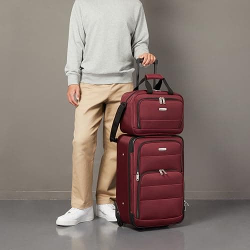 Amazon Basics 2-Piece Luggage Set, Expandable Cabin Suitcase (58 cm) and Tote Bag (25 cm), Soft Shell Suitcase with Wheels, Lightweight Polyester, Red, for Travel Work Weekend Breaks — view 5