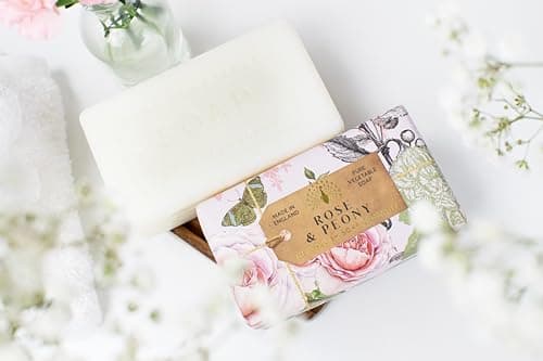The English Soap Company Anniversary Rose and Peony Soap - Luxury Shea Butter Bar - Floral Rose and Raspberry Scent, Vegan Friendly, Plastic-Free Recyclable Packaging, Made in England - 190g — view 3