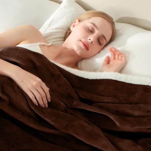 Casabella Sherpa Fleece Blanket - Blankets and Throws for Sofa Bed - Thick Warm Throw Blanket for Queen Bed - Soft Fluffy Bedding, Travel Accessories - Queen, Brown, 200X220cm — view 6