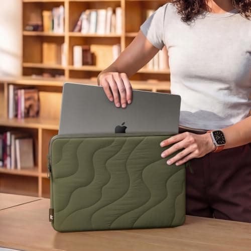 tomtoc 360 Protective Puffy Laptop Case for 16-inch MacBook Pro M5 Pro/Max — view 6