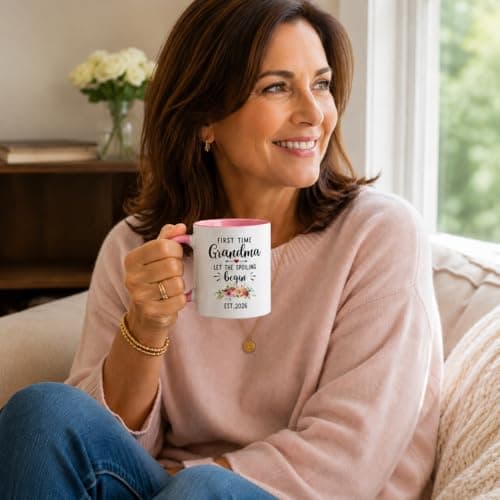 KREATIVE First Time Grandma Mug 2026 - New Grandmother Gift for Women - Pregnancy Reveal Announcement Coffee Cup - Pink Two-Tone Ceramic Tea Mug - Birthday Present for Nan Granny — view 4