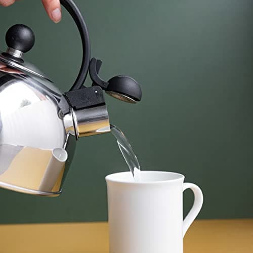 La Cafetière Stainless Steel 1.3 Litres Whistling Kettle, Stove top, Induction and Gas Hob, Silver — view 3