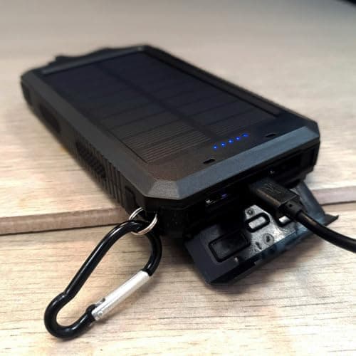 RED5 10,000 mAh Solar Power Bank with USB-A & Type-C Ports — view 2