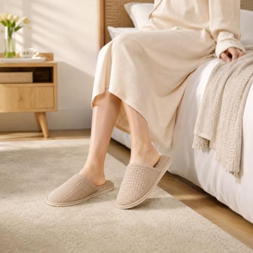 LYCN 12 Pairs Disposable Slippers - Non-Slip Soft Fleece Guest Slippers, Washable Hotel Slippers in Khaki and Grey for Men and Women, Home, Travel, Spa, Indoor — view 2