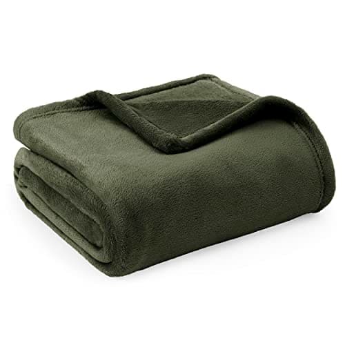 Bedsure Fleece Throw Blanket for Bed - Flannel, Olive Green, 150x200 cm