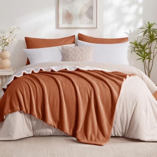 Aisbo Sherpa Fleece Throw Blanket Burnt Orange - Fluffy Thick Warm Blanket for Sofa Couch Throw Single Size, Solid Microfiber Bed Blanket Soft Throws for Travel, 130x150cm — view 3