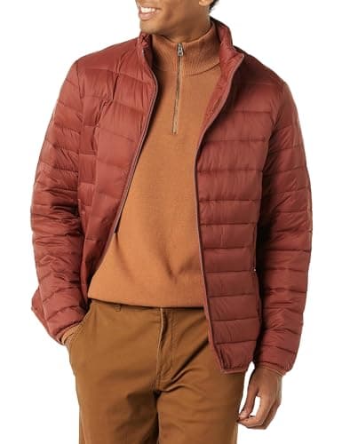 Amazon Essentials Men's Packable Lightweight Water-Resistant Puffer Jacket (Available in Big & Tall), Earth Red, S