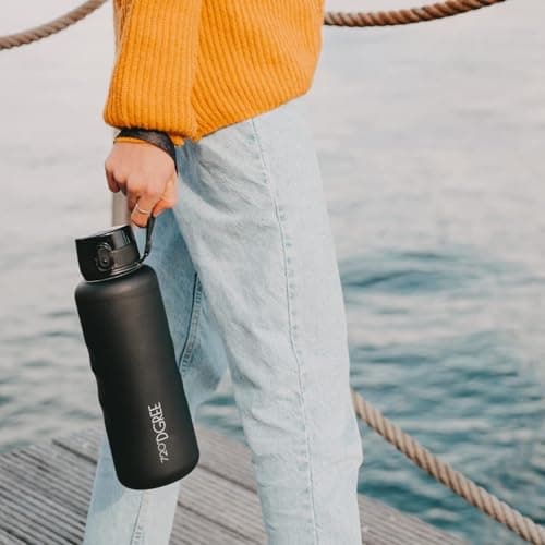720°DGREE Water Bottle 1.5l “uberBottle“ softTouch +Sieve - BPA-Free, Leakproof, Reusable Drinking Bottle - XL Sports Bottle for all Day Hydration, Gym, Fitness, Office, University, Hiking, Travel — view 4