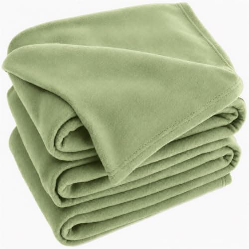 Adore Home Soft Warm Polar Fleece Blanket Large - Cosy Throw for Sofa, Bed, Travel, Car and Camping, 120x150cm, Green