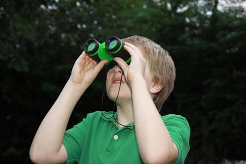 Brainstorm Toys Kids Outdoor Adventure Binoculars – 4x Magnification, Pocket-Size with Built-In Compass, Perfect for Nature Exploration and Outdoor Fun — view 3