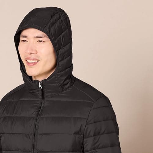Amazon Essentials Men's Lightweight Water-Resistant Packable Hooded Puffer Jacket, Black, S — view 4