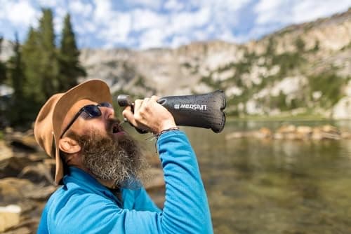 LifeStraw Peak Series - Collapsible Squeeze Bottle Water Filter System – 1L for Trail Running, Through Hiking, Travel, Cycling, and Fishing, Dark Mountain Gray — view 5