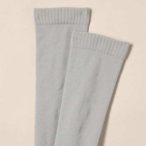 Amazon Essentials Women's Knee-High Graduated Non-Medical Compression Socks, Grey, 3-7 — view 3