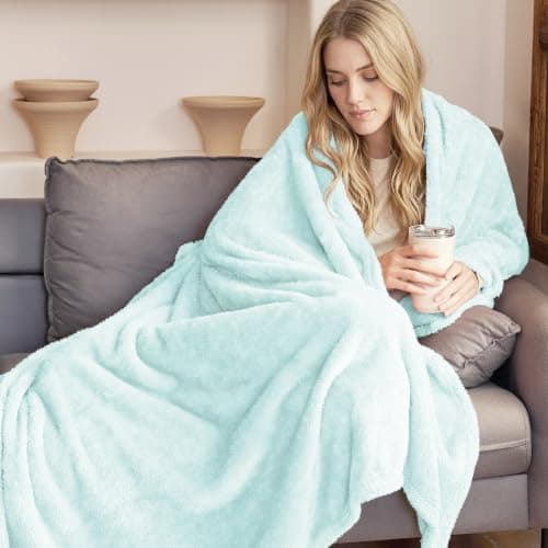 Exclusivo Mezcla Large Plush Fleece Blanket for Sofa Couch, Mint Green — view 2
