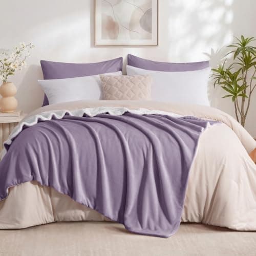 Aisbo Sherpa Fleece Throw Blanket Lavender - Fluffy Thick Warm Blanket for Sofa Couch Throw Single Size, Solid Microfiber Bed Blanket Soft Throws for Travel, 130x150cm — view 3