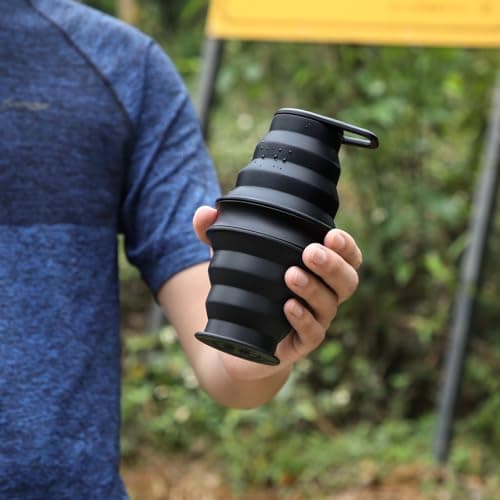 Nefeeko Collapsible Water Bottle,17oz(500ml) Reuseable BPA Free Silicone Foldable Water Bottles for Travel Gym Camping Hiking, Portable Leak Proof Sports Water Bottle with Carabiner — view 3
