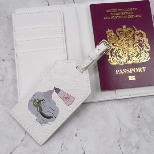 Azeeda 'Bug with Spray' Passport Travel Set - White (PA00035073) — view 6