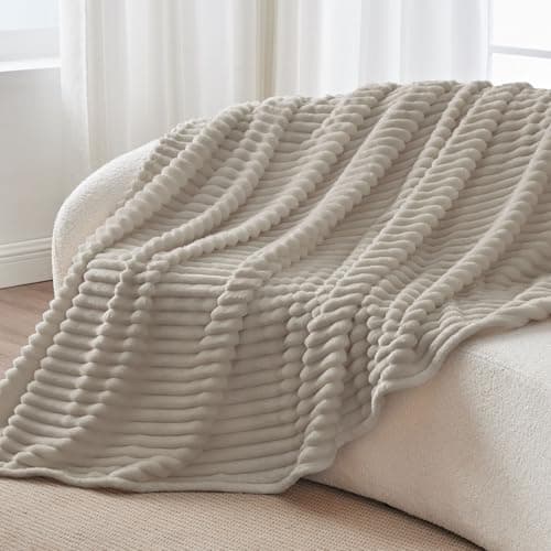 BEDELITE Fluffy Fleece Blanket Cosy Soft Throw, 152x203 cm, Linen Beige — view 6