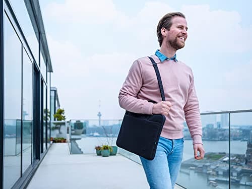 Trust Bologna Slim Messenger Bag 16 Inch with Shoulder Strap, Black — view 3