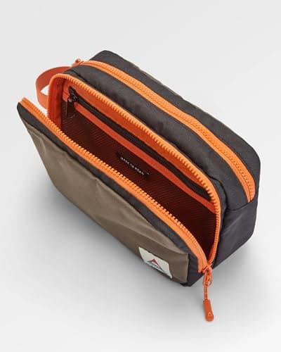 Passenger Recycled Travel Wash Bag (True Black/Khaki) — view 6