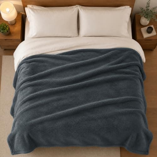 BedLooms Fleece Blanket Grey Single 130x150 cm, Throws for Sofas, Bed Throw — view 5