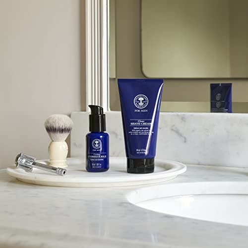 Neal's Yard Remedies Close Shave Cream, Softens & Smoothes Skin, Shaving Cream For Men, Vegan & Cruelty-Free, 140ml — view 4