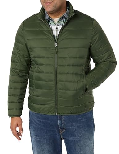 Amazon Essentials Men's Packable Lightweight Water-Resistant Puffer Jacket (Available in Big & Tall), Dark Green, S — view 4