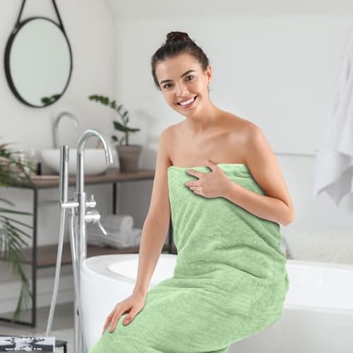SmoothNovelty 2 Pack 40 x 80 Inch Jumbo Extra Large Bath Sheet Towels Set, Oversized Quick Dry Coral Fleece Bath Sheet Absorbent and Soft Lightweight Towels for Home, Gym, Travel, Beach (Green) — view 5