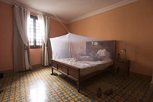 Lifesystems BoxNet Double Mosquito Net Compact & Ideal for Traveling — view 2