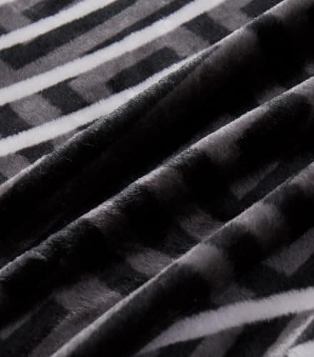 Flannel Throw with Greek Border Design - Plush Fleece for Ultimate Comfort and Warmth, For Nap, Home Office, Travel, Room Decor and perfect for New Year Gift (Black, Double: 150x200) — view 5
