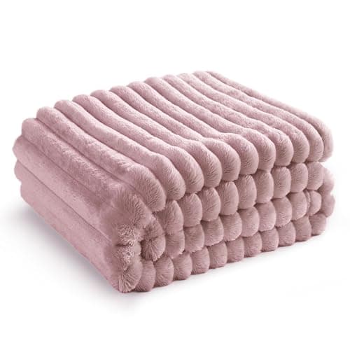 Bedsure Fleece Throw Blanket for Sofa - Fluffy Throw, Pink, 150x200 cm