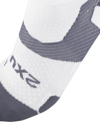 2XU Unisex's Vectr Light Cushion No Show Socks, White/Grey, M — view 2