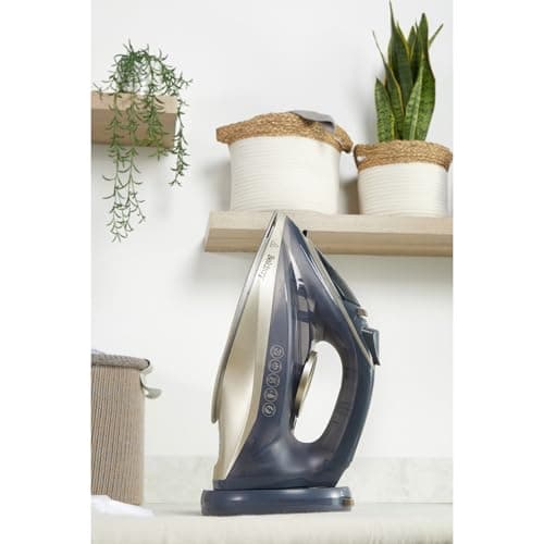 Beldray COMBO-9210 Iron & Ironing Board Set – Titanium 2-in-1 Cordless Steam Iron, Ceramic Soleplate, 140g/min Steam Shot, 230ml, Small Tabletop Ironing Table, Lightweight, 73 x 31 cm, Dog Print Cover — view 6