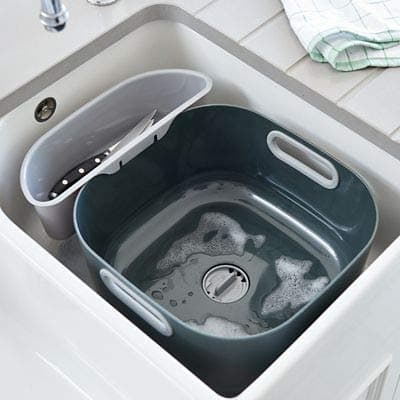 lakeland Clever Portable Washing Up Bowl with Knife Drainer 31.5cm x 30.5cm x 17.5cm Large Capacity — view 2