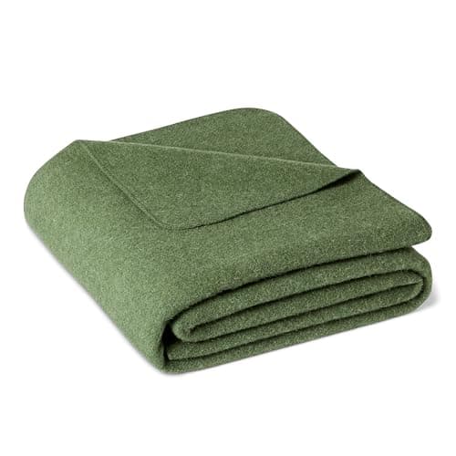 Amazon Basics Outdoor Camping Travel Blanket, Camping Essentials, Olive Green